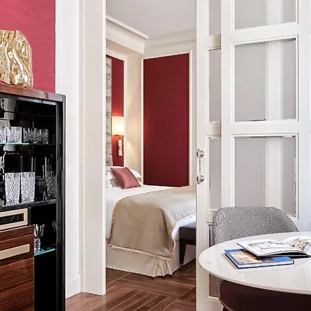 Vista Hotel 5*